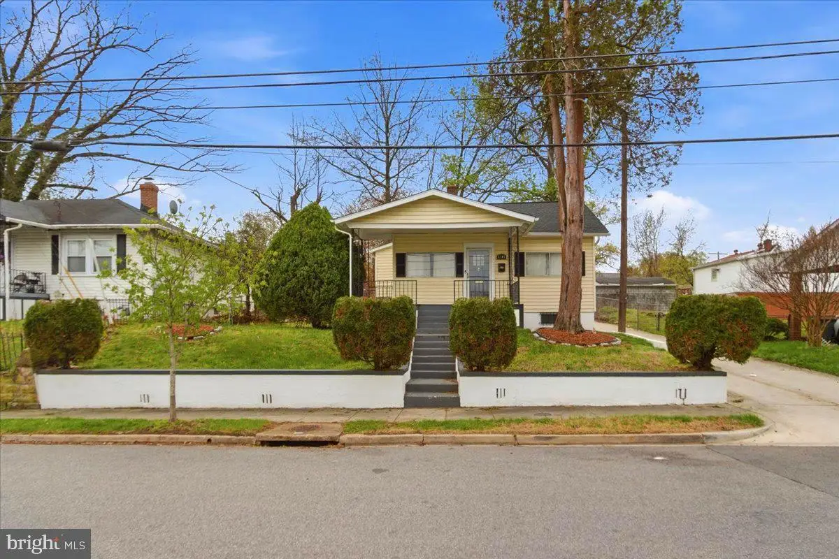4705 Eads St Ne, Washington, DC 20019 - #1