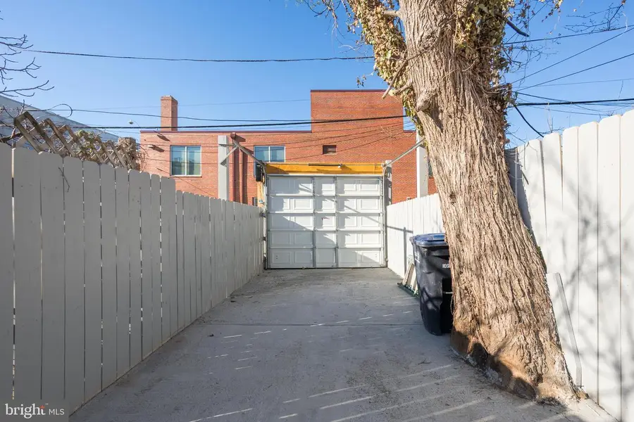 1209 Shepherd St Nw, Washington, DC 20011 - #3