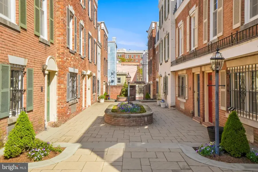 1833 Biltmore St Nw #b, Washington, DC 20009 - #2