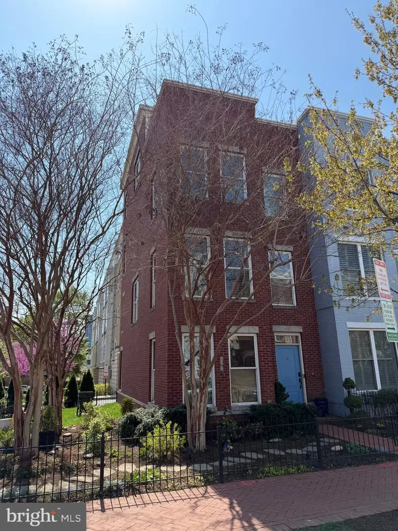 423 L St Se, Washington, DC 20003 - #2