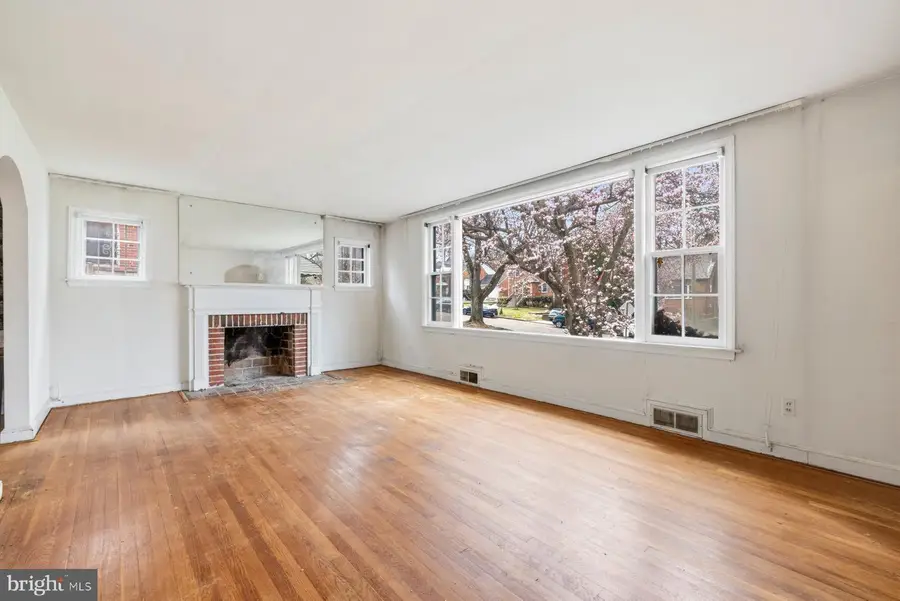 1327 Leegate Rd Nw, Washington, DC 20012 - #2