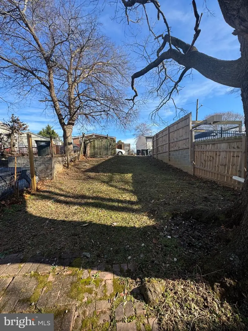 827 48th St Ne, Washington, DC 20019 - #2