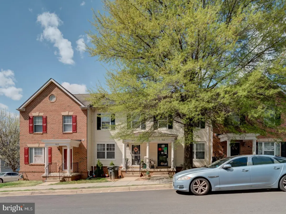 906 Blakney Ln Se, Washington, DC 20032 - #1
