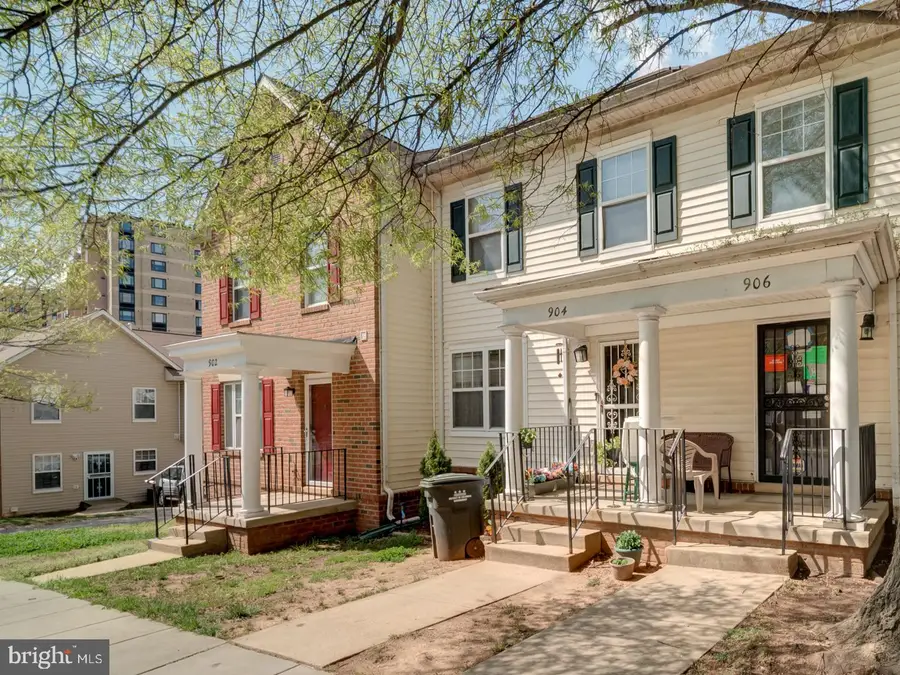 906 Blakney Ln Se, Washington, DC 20032 - #2