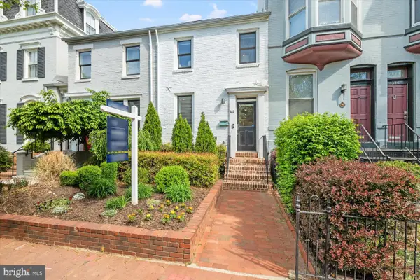 322 A St Ne, WASHINGTON, DC 20002