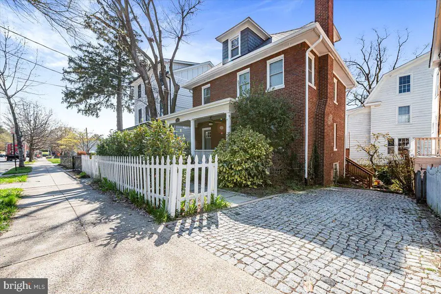 3834 Mckinley St Nw, Washington, DC 20015 - #3