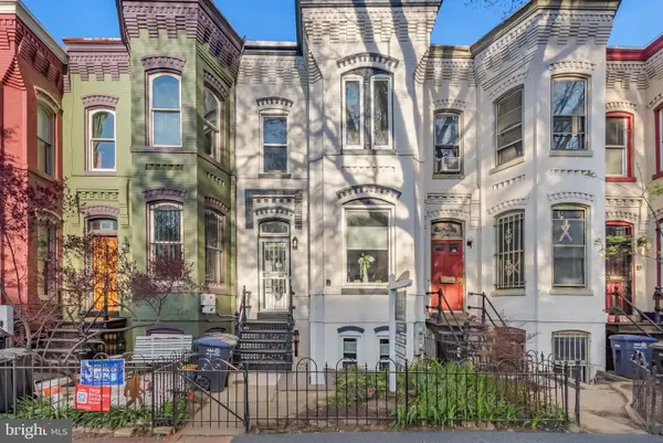 239 8th St Ne, WASHINGTON, DC 20002