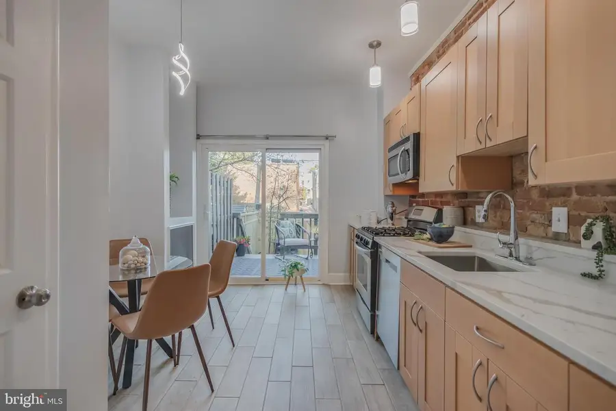 239 8th St Ne, Washington, DC 20002 - #2