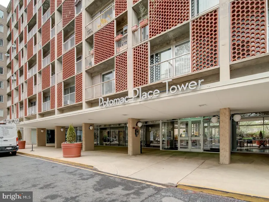 800 4th St Sw #n-703, Washington, DC 20024 - #2