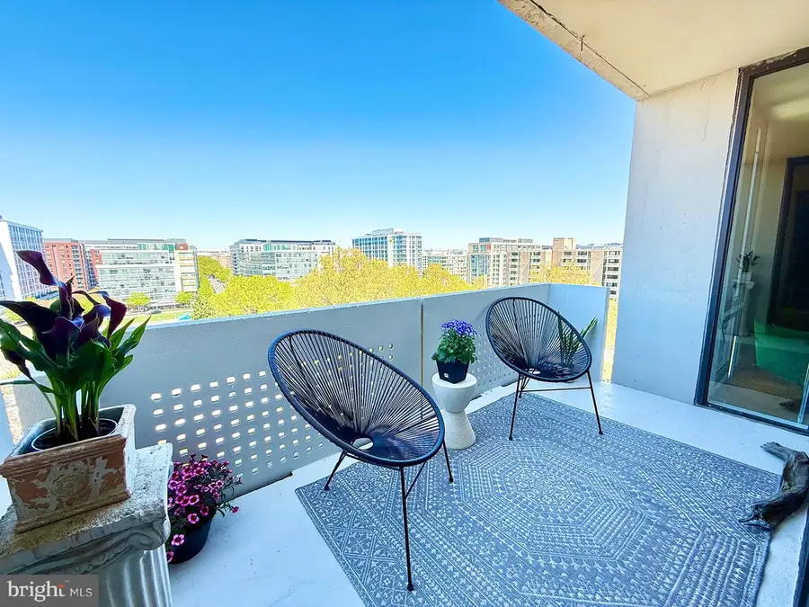 1245 4th St Sw #e800, Washington, DC 20024 - #3