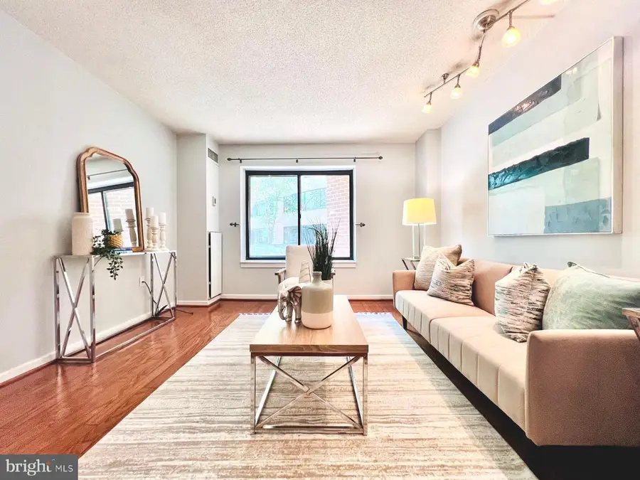 2111 Wisconsin Ave Nw #110, Washington, DC 20007 - #2