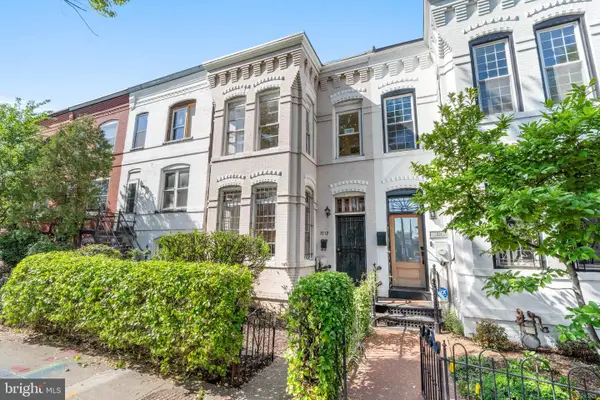 1112 I St Se, WASHINGTON, DC 20003