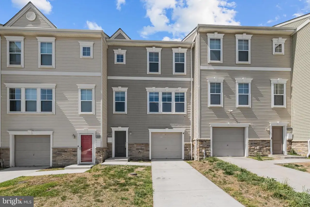427 Woodcrest Dr Se, Washington, DC 20032 - #1