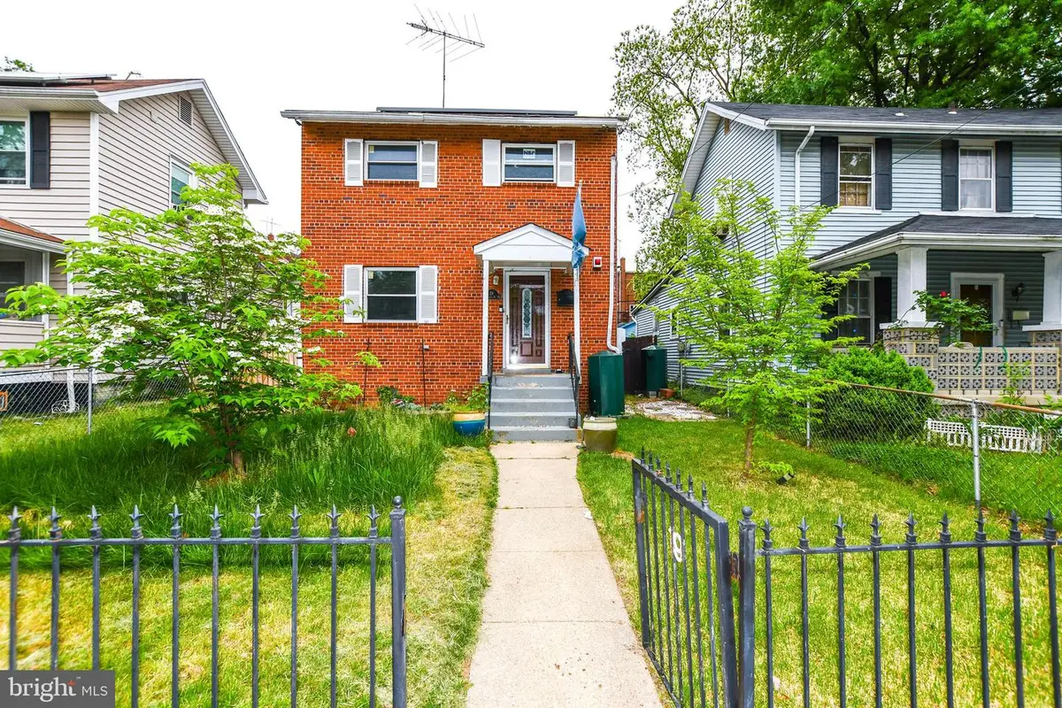 19 Anacostia Rd Ne, Washington, DC 20019 - #1