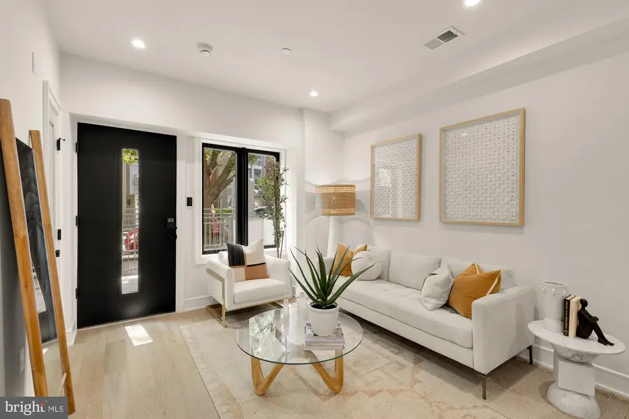 1463 Harvard St Nw #3, Washington, DC 20009 - #2