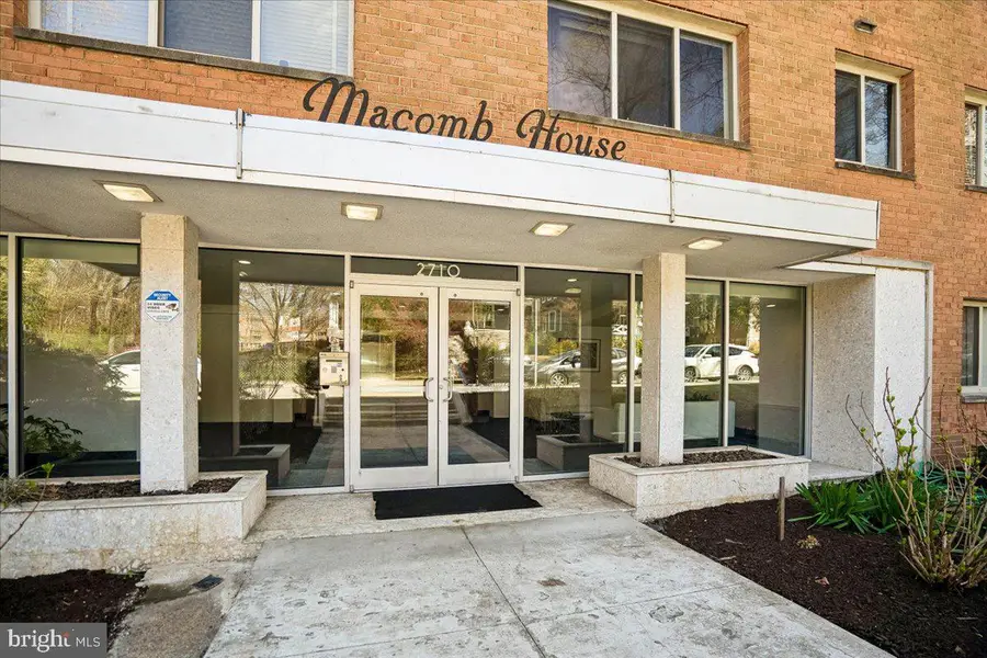 2710 Macomb St Nw #111, Washington, DC 20008 - #2