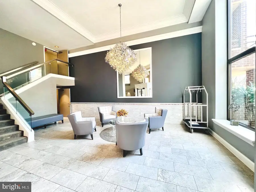 2111 Wisconsin Ave Nw #210, Washington, DC 20007 - #2
