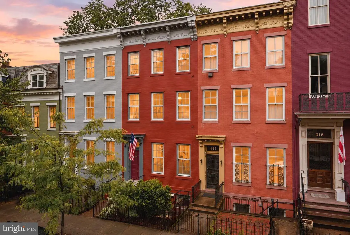 319 C St Se, Washington, DC 20003 - #1
