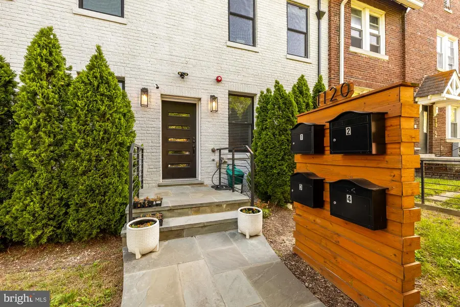 1120 Penn St Ne #2, Washington, DC 20002 - #3