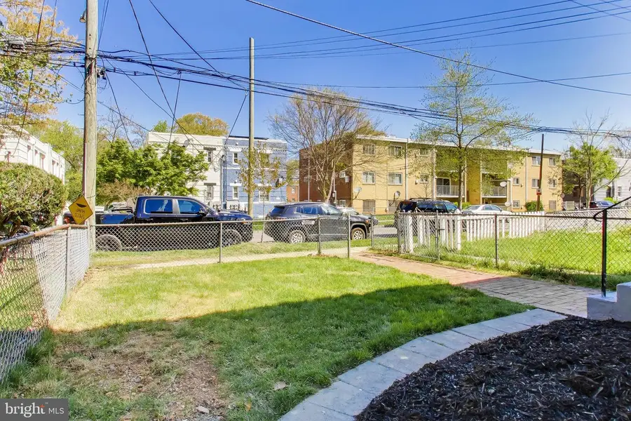 4609 Hillside Rd Se, Washington, DC 20019 - #3