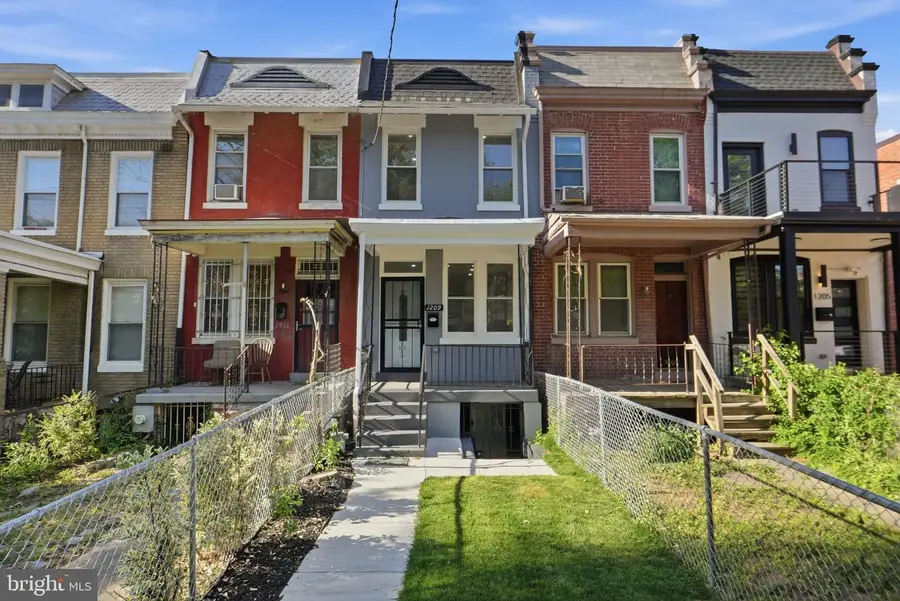 1209 Shepherd St Nw, Washington, DC 20011 - #2