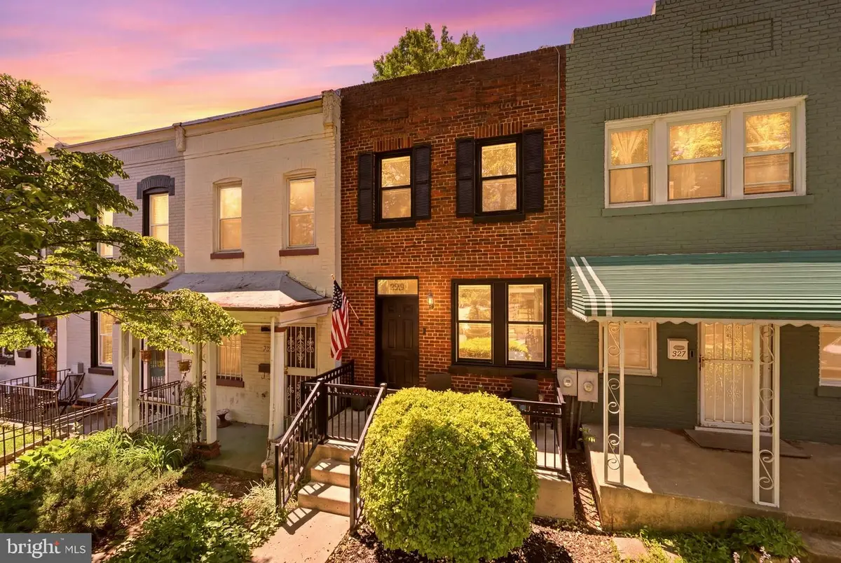 329 17th St Se, Washington, DC 20003 - #1