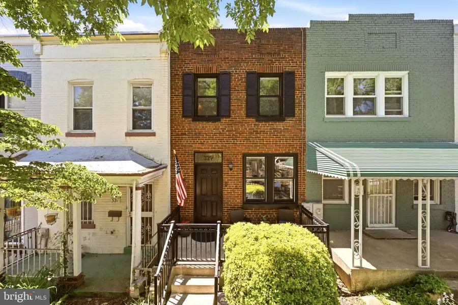 329 17th St Se, Washington, DC 20003 - #2