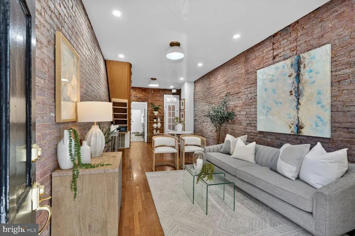 142 D St Se, Washington, DC 20003 - #1