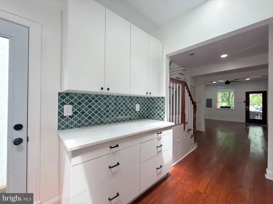 1113 Holbrook Ter Ne, Washington, DC 20002 - #2