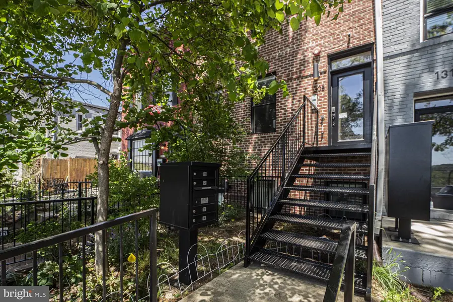 1308 L St Se #2, Washington, DC 20003 - #2