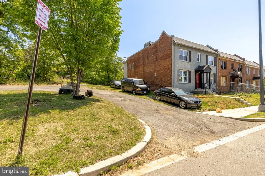 1227 18th Pl Ne, Washington, DC 20002 - #2