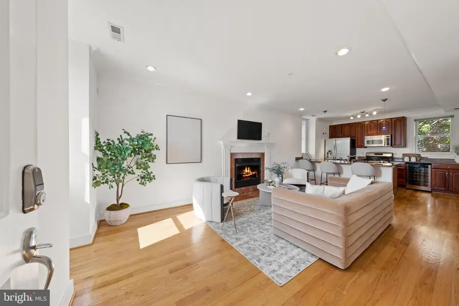 19 Logan Cir Nw #300, Washington, DC 20005 - #2