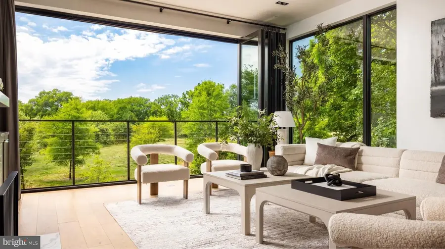 1522 Foxhall Rd Nw, Washington, DC 20007 - #3