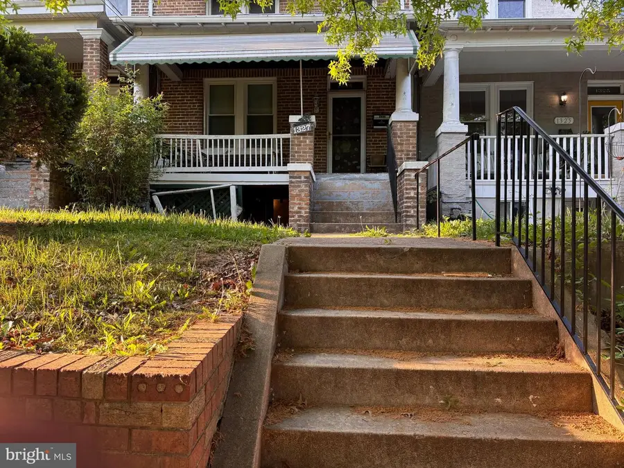 1327 Nw Shepherd St Nw, Washington, DC 20011 - #2