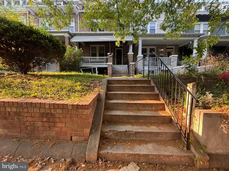 1327 Nw Shepherd St Nw, Washington, DC 20011 - #3
