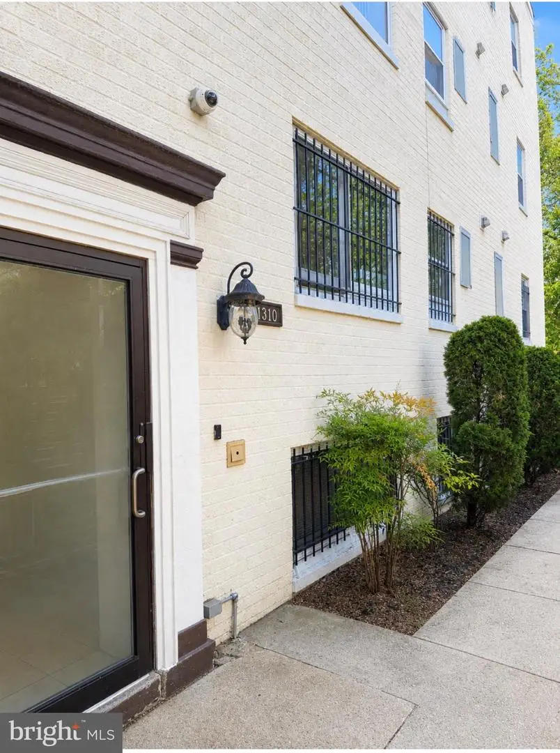 1310 Congress St Se #204, Washington, DC 20032 - #2