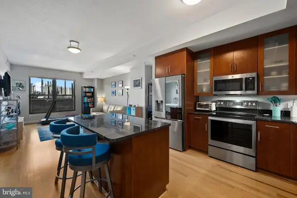 910 M St Nw #1006, WASHINGTON, DC 20001