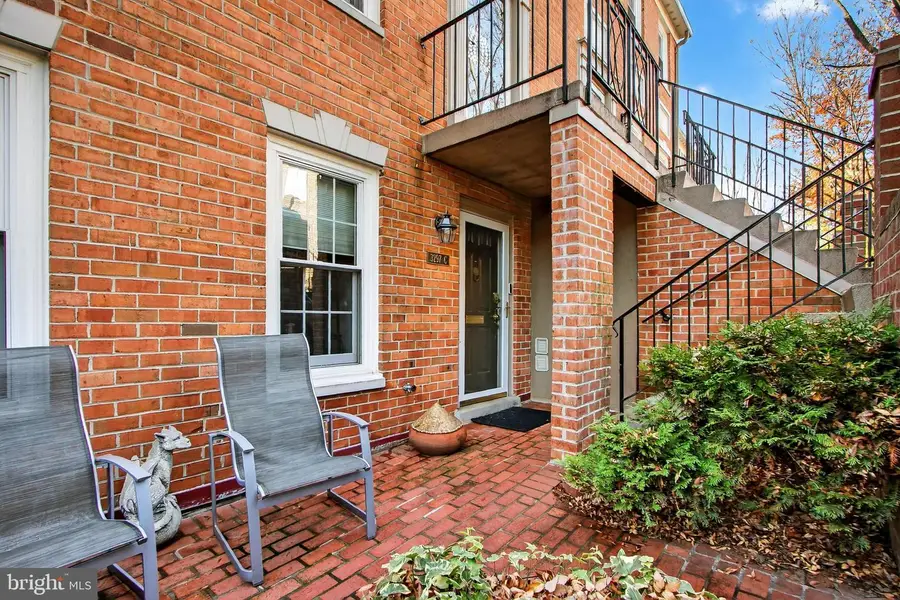 3297 Sutton Pl Nw #c, Washington, DC 20016 - #2