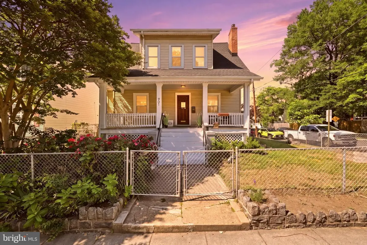 901 Butternut St Nw, Washington, DC 20012 - #1