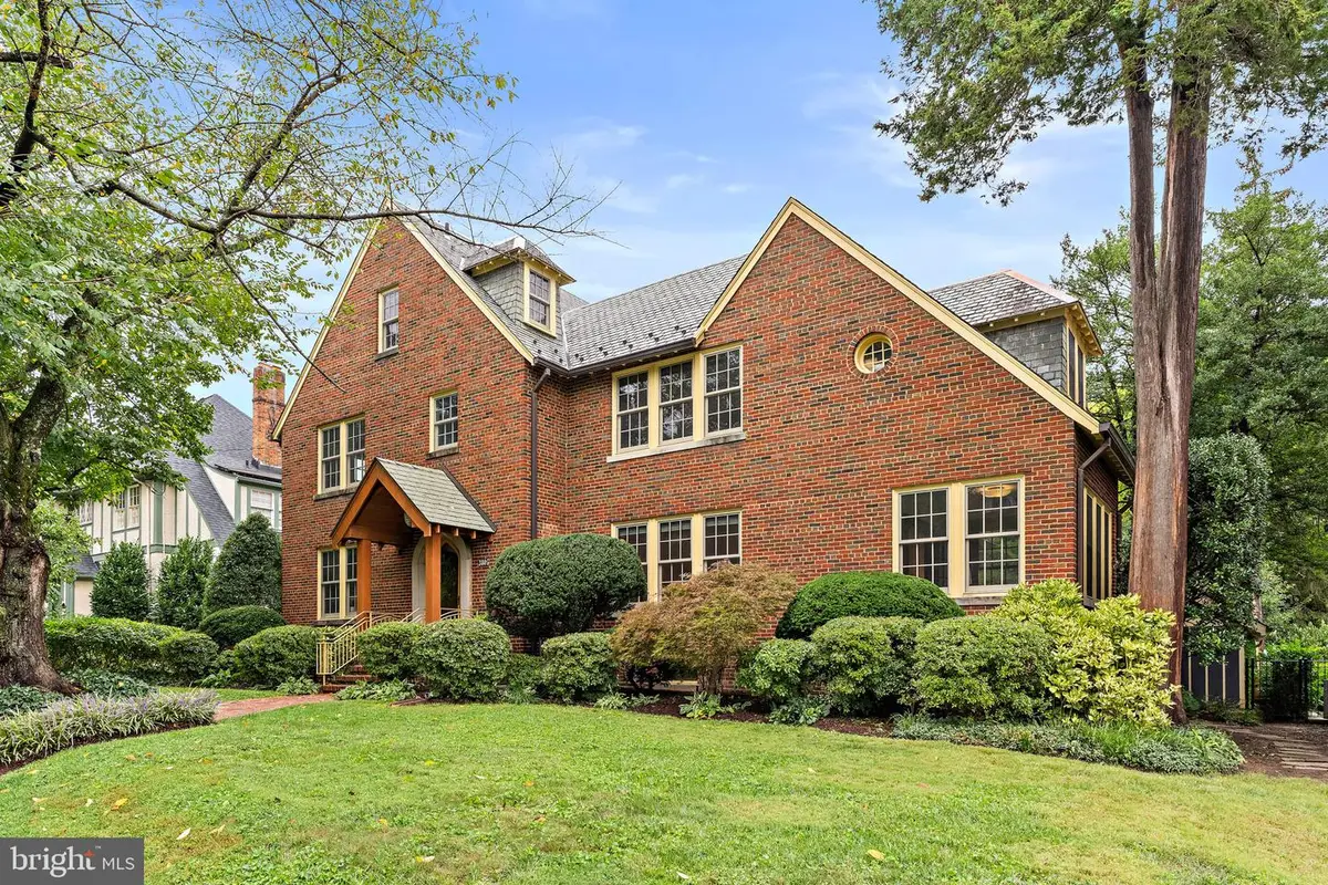 3805 Gramercy St Nw, Washington, DC 20016 - #1
