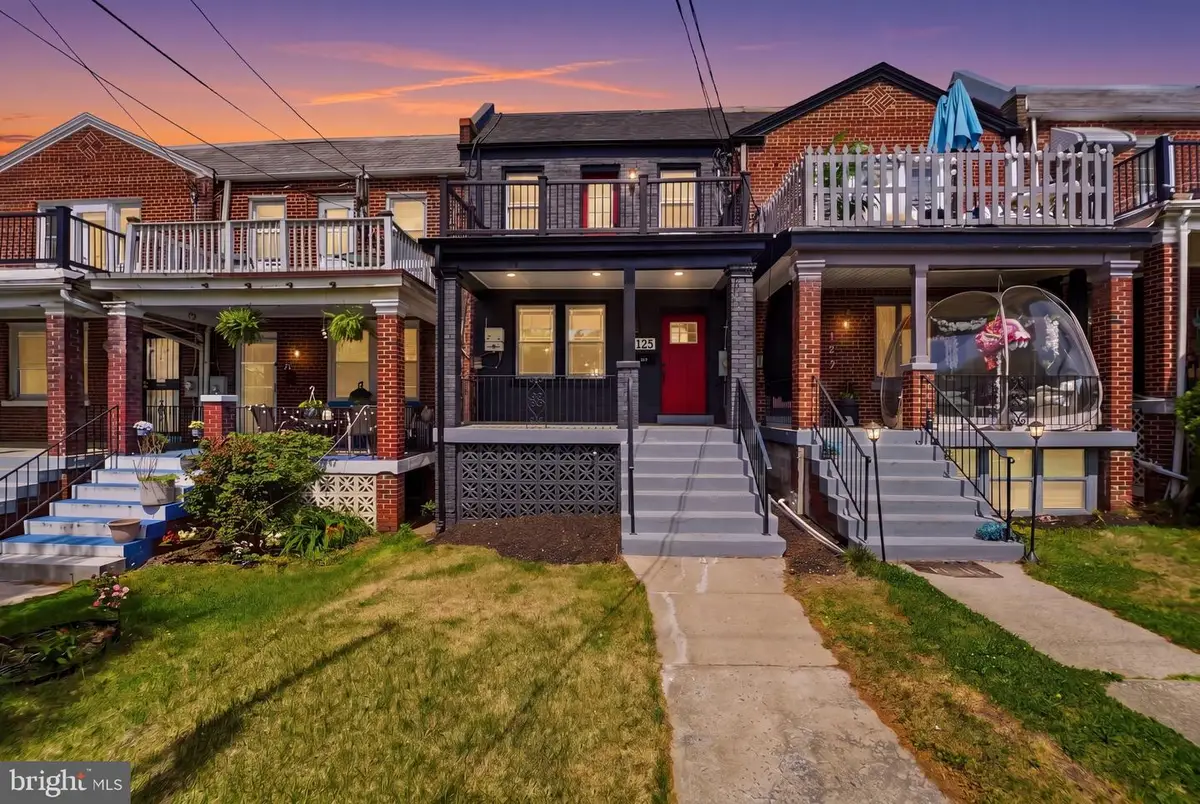 129 Hamilton St Nw, Washington, DC 20011 - #1