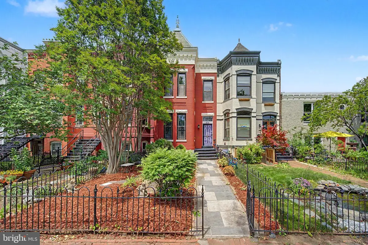 922 Maryland Ave Ne, Washington, DC 20002 - #1