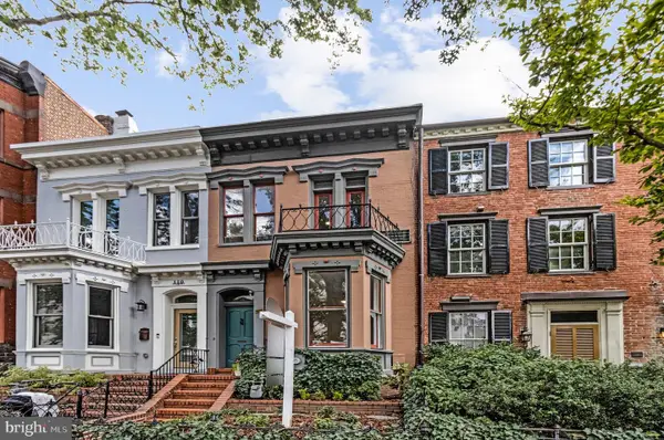122 3rd St Se, WASHINGTON, DC 20003