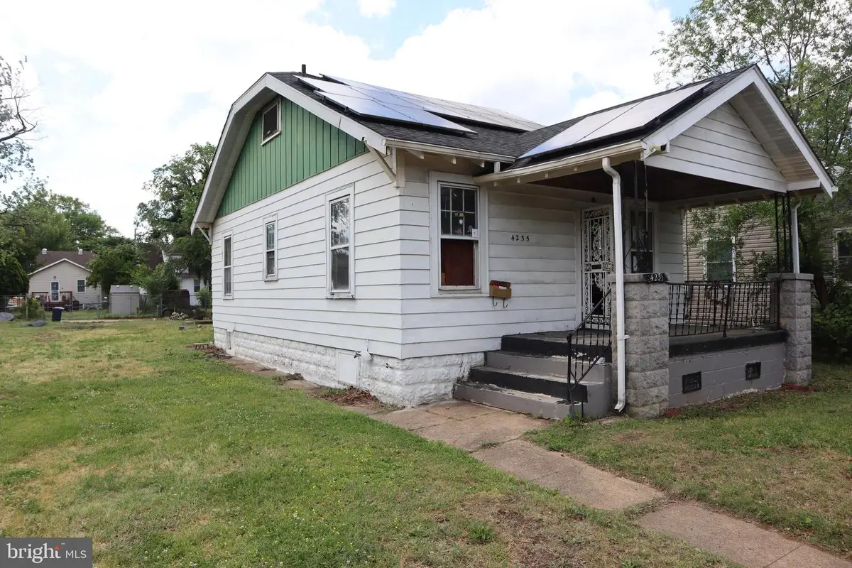 4235 Meade St Ne, Washington, DC 20019 - #1