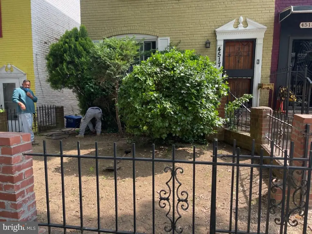 4517 Dix St Ne, Washington, DC 20019 - #1