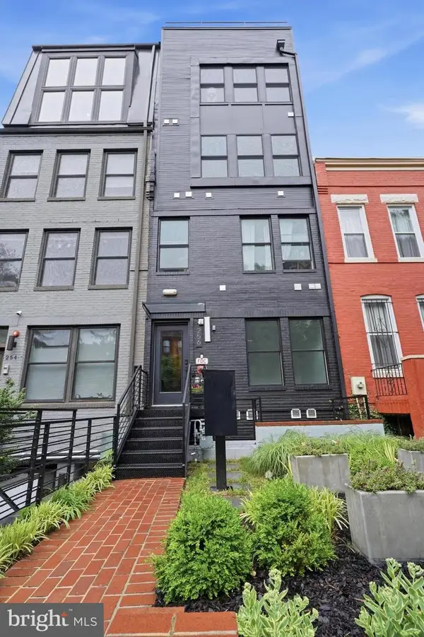 256 15th St Se #7, WASHINGTON, DC 20003