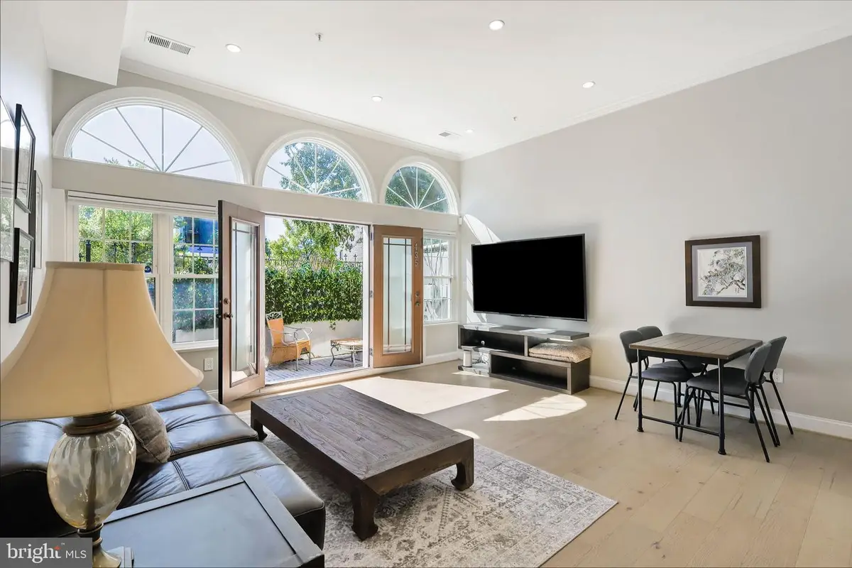 435 Rhode Island Ave Nw, Washington, DC 20001 - #1