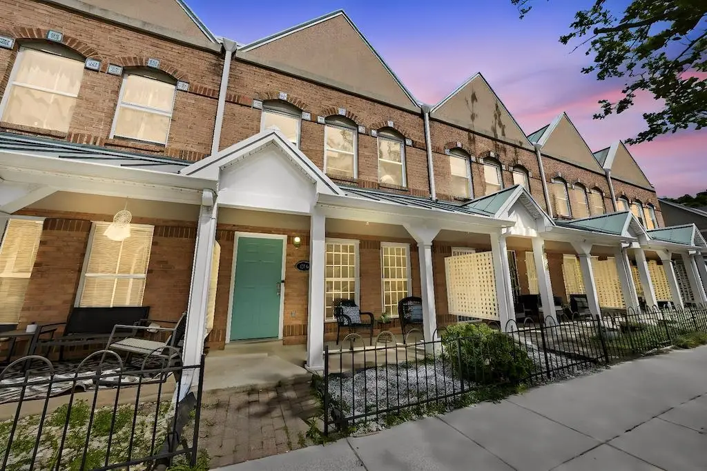 616 Parkside Pl Ne, Washington, DC 20019 - #1
