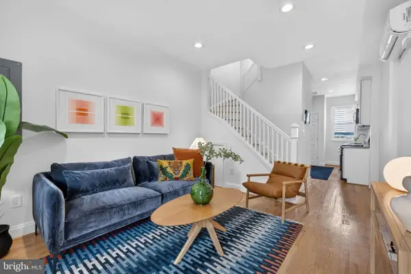 1372 C St Ne, WASHINGTON, DC 20002