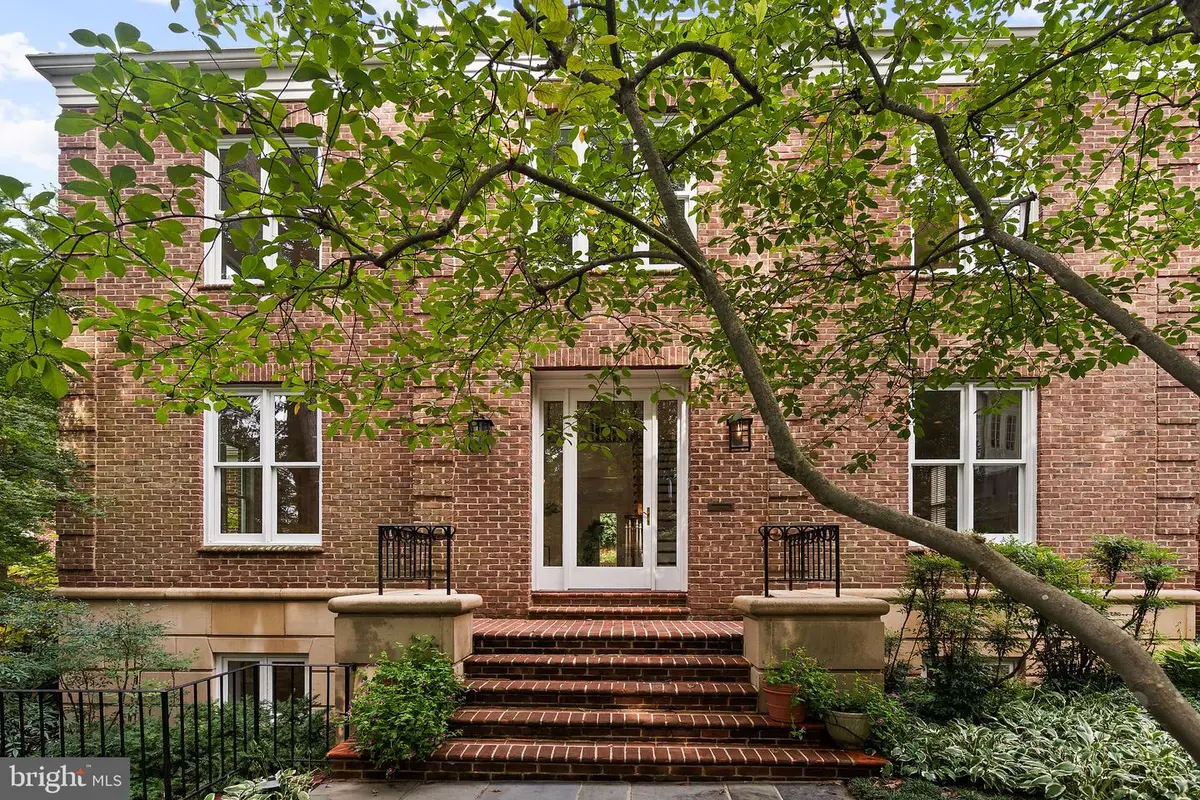 4753 Reservoir Rd Nw, Washington, DC 20007 - #1